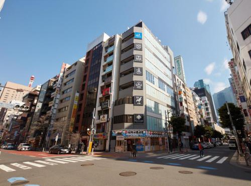 Rembrandt Cabin & Spa Shimbashi - Caters to Men