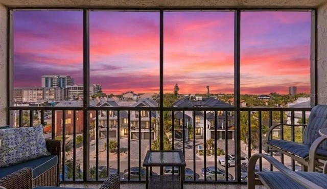 Renovated Coastal Retreat - Private Beach access