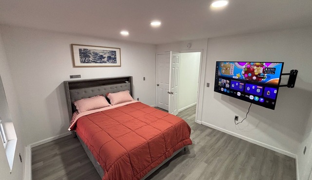 Renovated Cozy Stay in Prime Location
