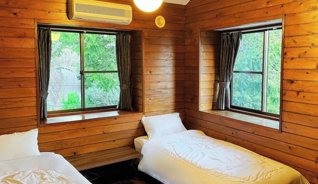 Rent an entire Americanstyle villa decorated with/Ito Shizuoka