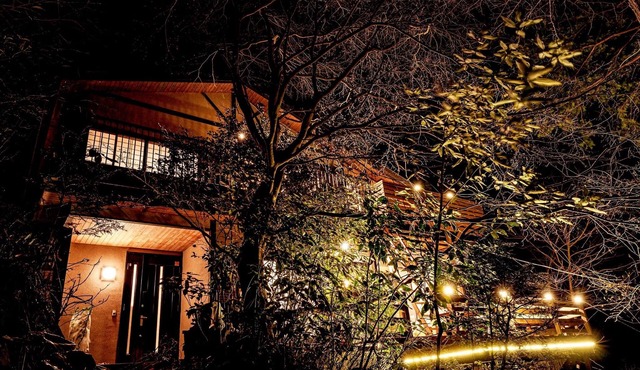 Rental vacation home in Mt Izu with an aerial terrace overlooking the ocean/Atami Shizuoka