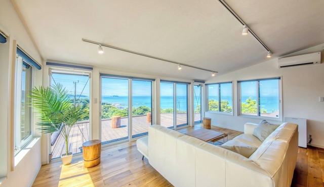 Resort villa with 180degree panoramic ocean view/Awagun Chiba