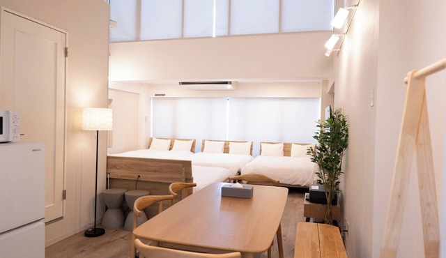 RIVER CENTRAL 70110 personsClean roomSpecial sp/Hiroshima Hiroshima