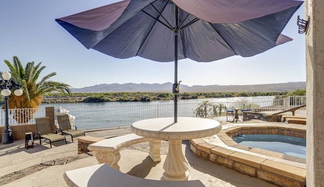 Riverfront 8Bd 7Ba 2507 Sleeps 18 Private dock