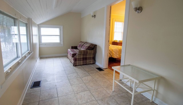 Rochester Roxborough 4BR Extended Stay Plus Open Loft
