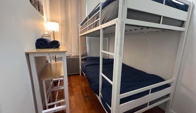 Room in Chelsea 2 with Kitchen - Shared Bathroom -5th Floor Walk-UP