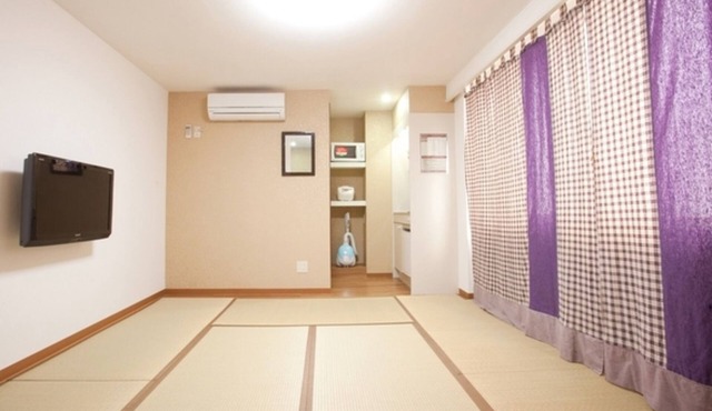 Room without meals plan 1 room for 4 people/Shinjuku ward Tokyo