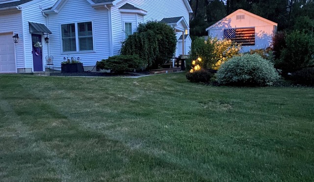 Roomy & welcoming retreat-minutes from the lake, golf, horses,dining-Saratoga!