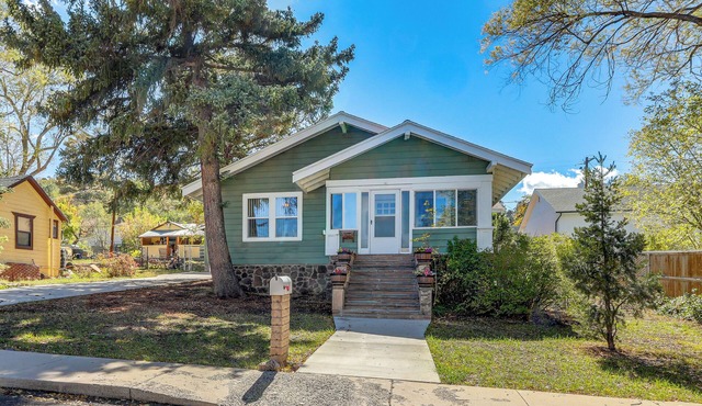 Route 66 Retreat: Dog-Friendly Home in Williams