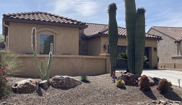 Saddlebrooke Sola.within walking distance of Desertview! Golf Cart Included!