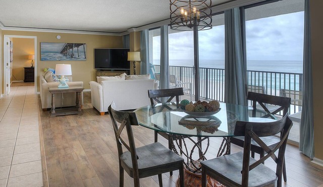 Seachase ~ Pet Friendly~ Free Beach Chair Service! Unobstructed Gulf Views from Every Room!