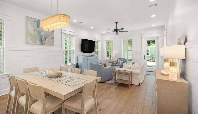 Seagrove Escape with Pool, Near Seaside