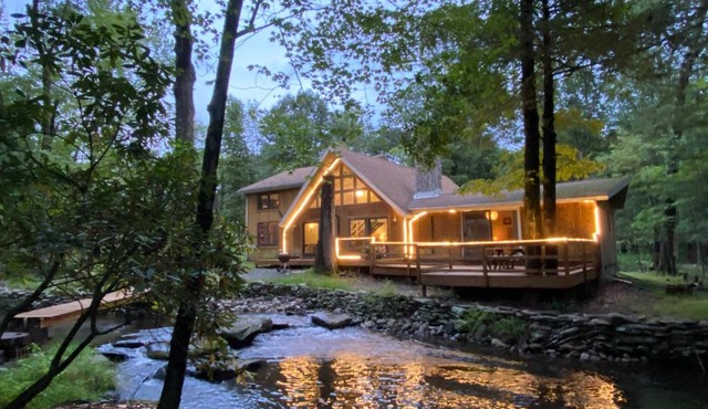 Secluded Chalet on Fishing Creek-Mins to Camelbk