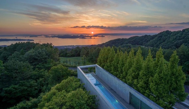 SETOUCHI RETREAT by Onko Chishin