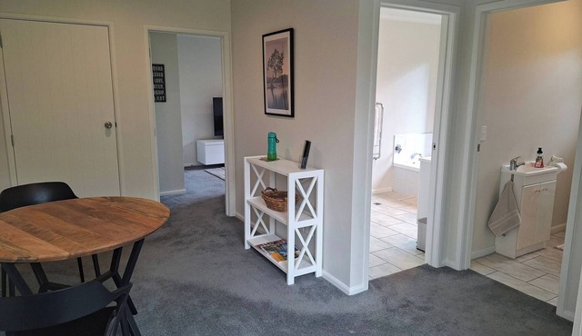 Shakan BnB Lifestyle block relaxation in Kinloch