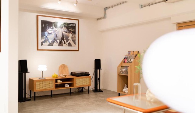 Shibuya Beatles house 10min walk from Shibuya Station