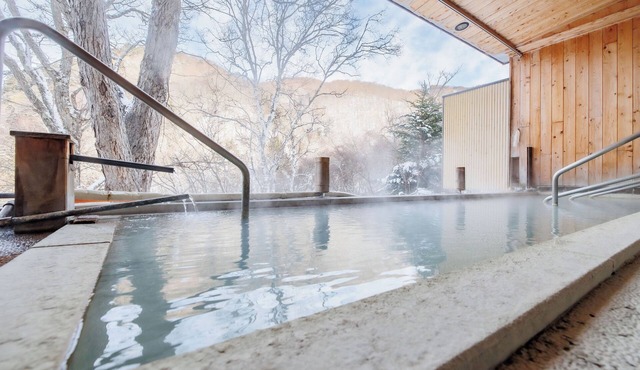 Shigakogen Milky Hot Spring Keikokunoyu
