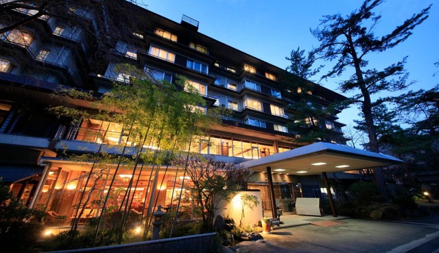 Shimobe Hotel