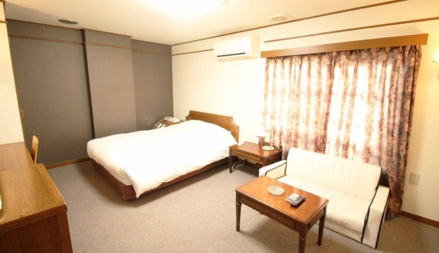 Shinjuku East Hotel