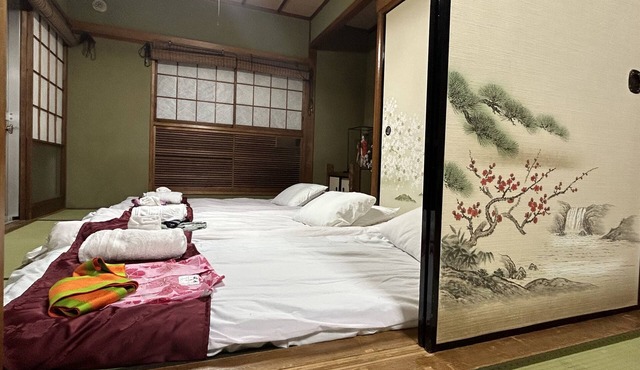 Shinjuku/Shin-okubo 8 min walk 108 ㎡ Japanese garden inn