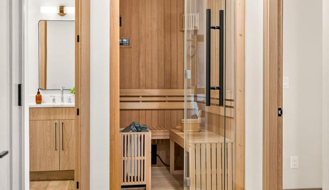 Skyline Retreat in Luxe Townhome with Hot Tub and Sauna