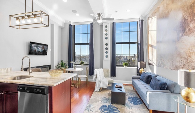 Sleek Northern Liberties 1-Bedroom - Rooftop Pool, Gym & Concierge