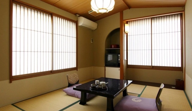 Smoking 6 tatami Japanesestyle room on the city/Izu Shizuoka