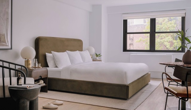 Sonder at The Nash | King Studio Apartment