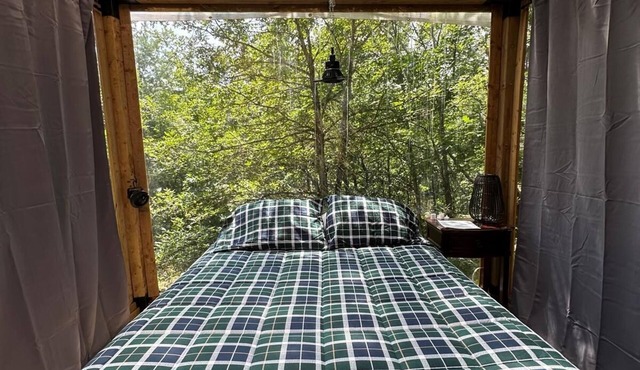 South Muskoka Cliff Cabin