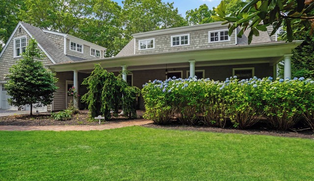 Southampton Lake Home Peaceful & Private