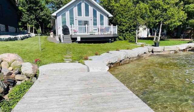 SouthLake Cottage on The Lake.