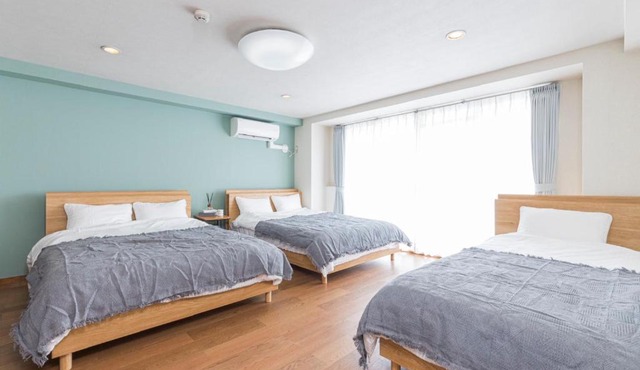 Spacious 1120feet , 3-Bedroom Apartment near Ikebukuro, 2 Minutes to Train
