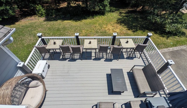 Spacious 5-bedroom house in Providence Forge with WiFi, fitness, golf, casino