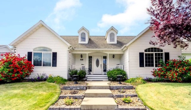 Spacious Retreat with Fireplace, Game Room & Fire Pit in Post Falls, Idaho