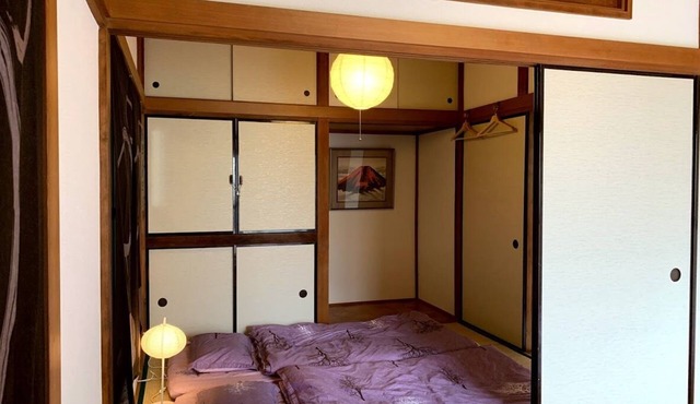 Special private accommodations allowed/Good location/Keikyu Kamata Station 6 min/Haneda Airport 8 min/Entire building for rent/Ideal for families and groups and groups/Free Internet Wi-Fi/Kid's room
