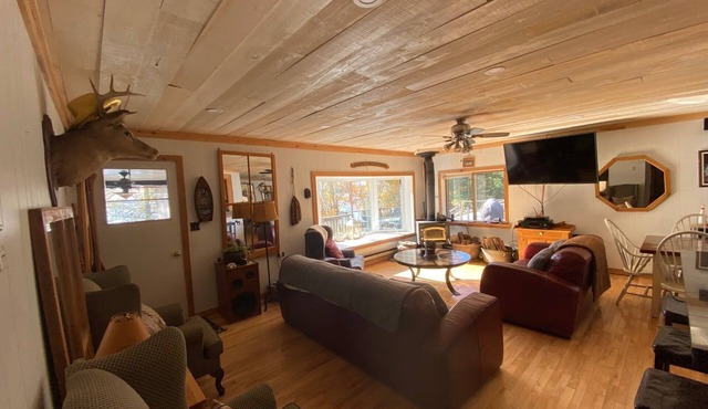 Special Rate 5Bed Lake Rosseau Escape: Water Toys Included! The long wknd's here