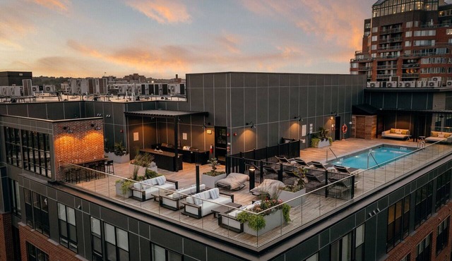 Stamford Grand Apartment