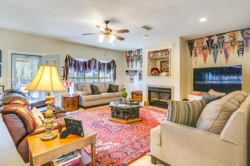 Starkville Vacation Rental ~ 2 Mi to MSU!