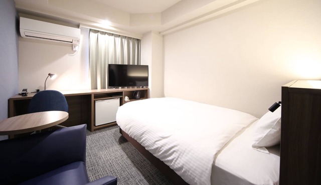Stay without meals 16 m2 smoking moderate sing / Kawasaki Kanagawa