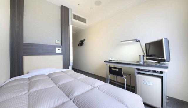 Stay without meals Compact double room smoking/Hachioji Tokyo