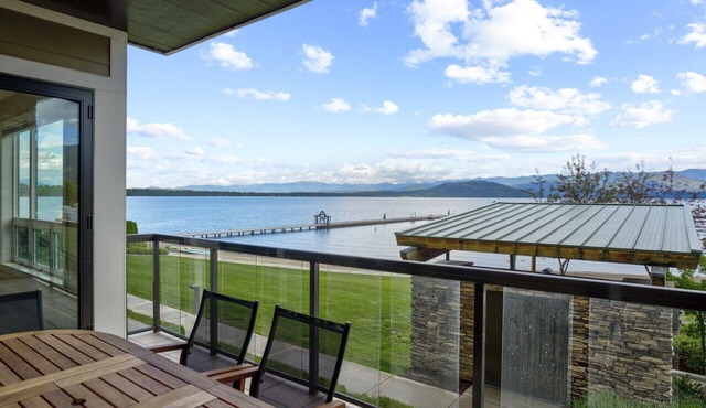 Steps from Lake, 1st Floor - Seasons at Sandpoint