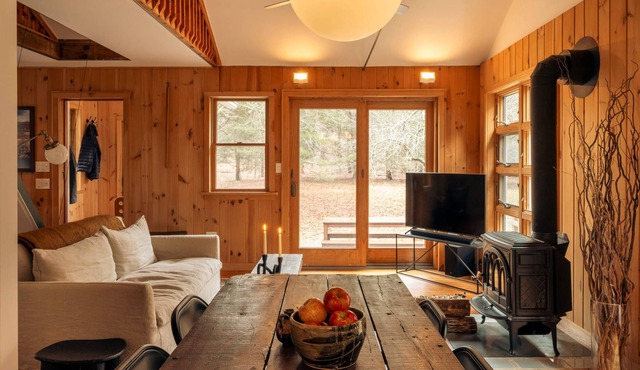 Stony Clove by Summer - Artisan Cottage with Hot Tub