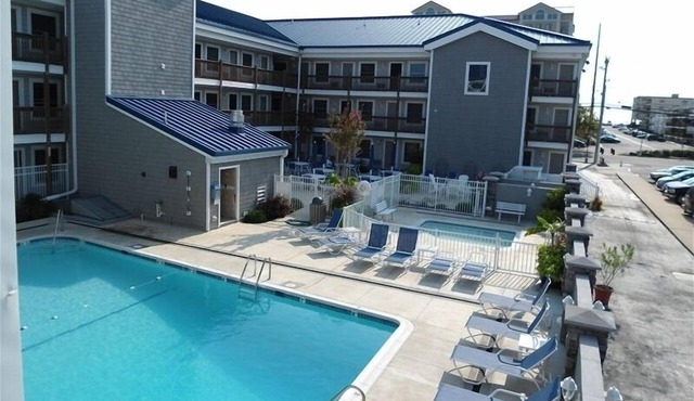Stroll to North Ocean City Beaches, cozy 1-bedroom condo awaits