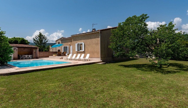 Stunning private villa for 6 people with A/C, WIFI, private pool, TV and terrace