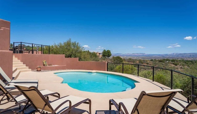Stunning Southwest Home w/Private Pool! Quail Run