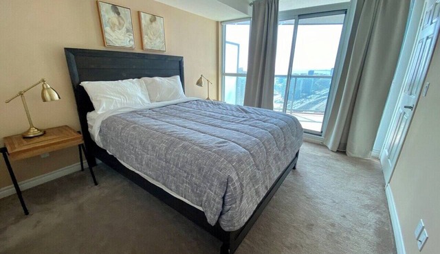 Stylish 1 Bedroom Condo with Unobstructed CN Tower View