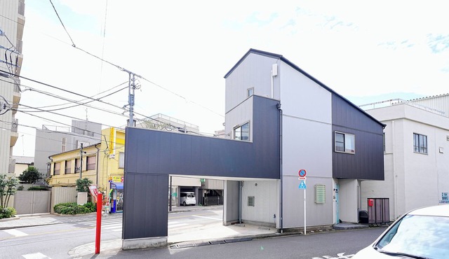 Stylish designer residence in Kunitachi City, a school town with beautiful townscape and rich nature.