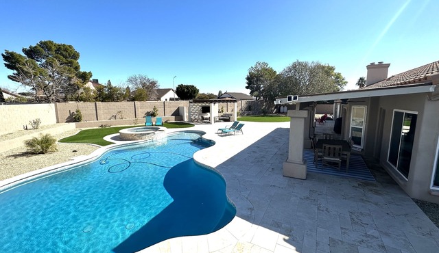 Summer in the Sunshine! Large yard, salt water pool-spa, billiards-ping pong