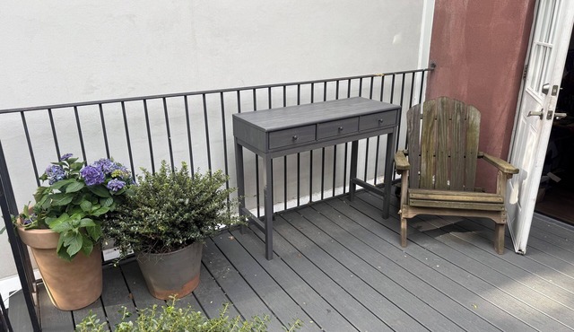 Sunny Brooklyn Duplex: 3BR, 3BA, Home Office, Private Patio