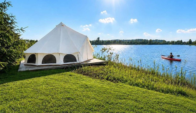Sunrise Lodge - Lakeside Glamping Experience